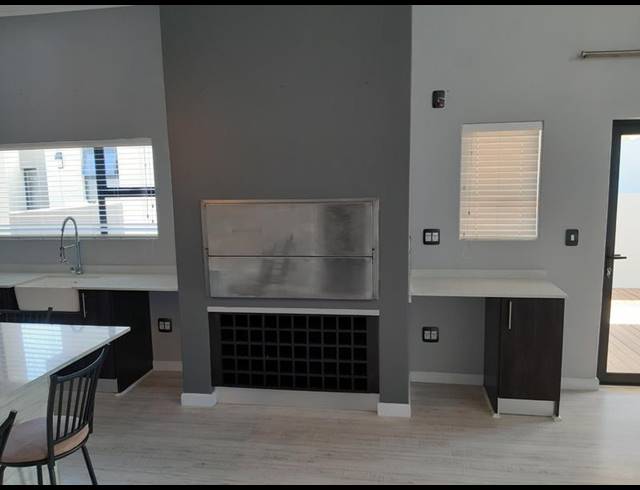 3 BEDROOM HOUSE FOR SALE IN SUNSET ESTATE